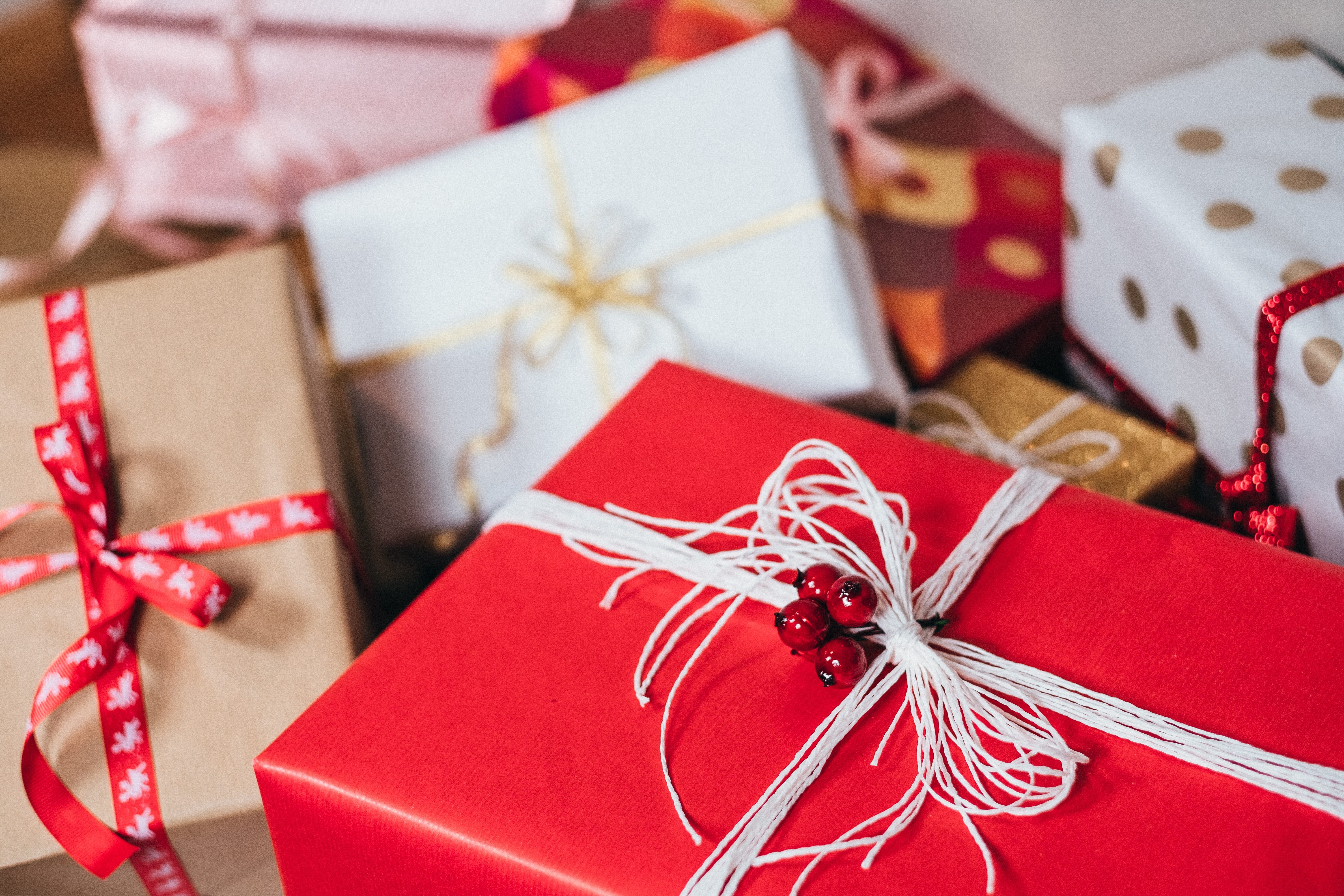 Secrets Of A Professional Gift Wrapper